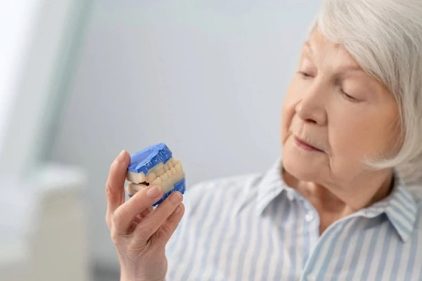 Съемные зубные протезы